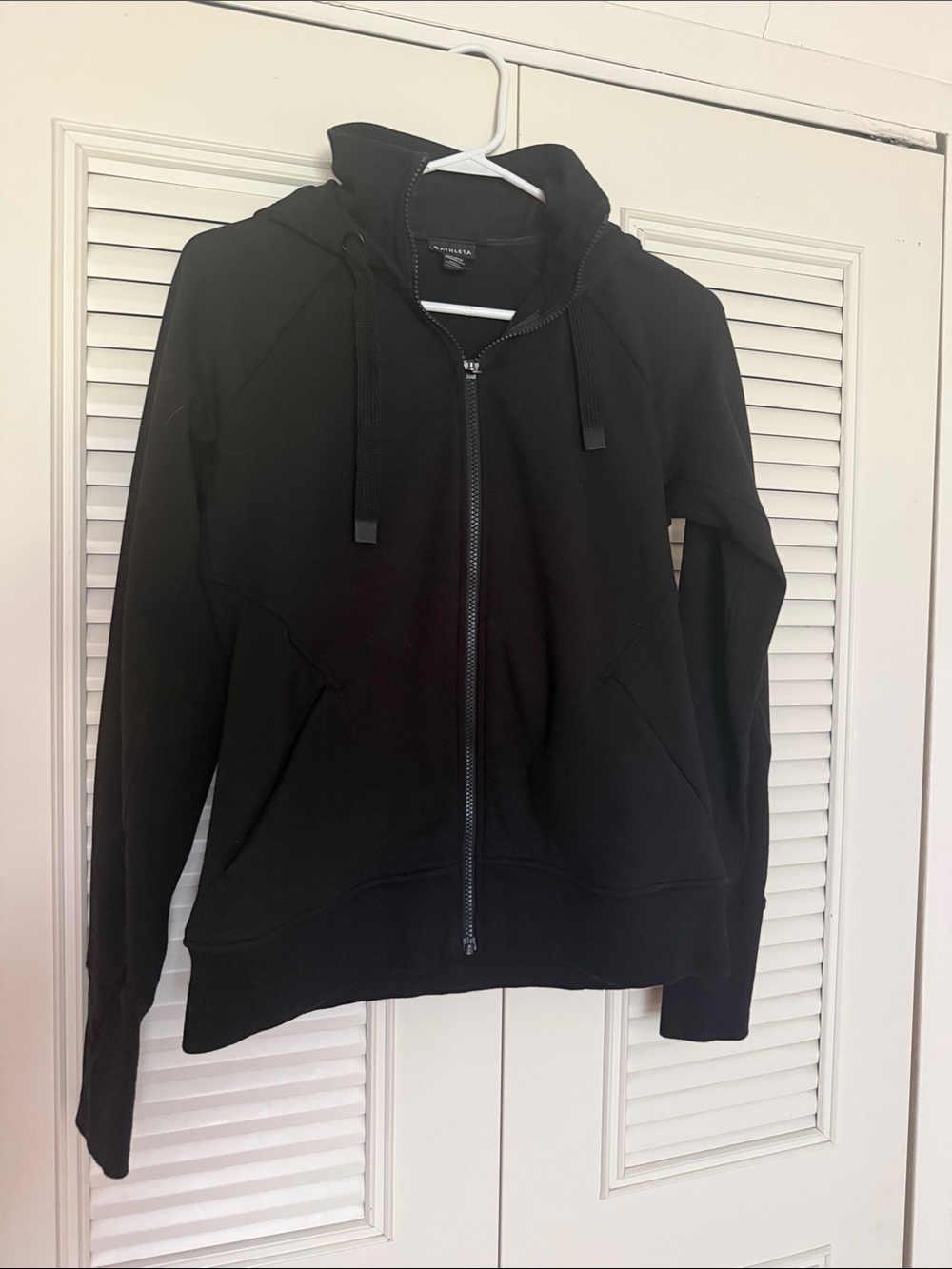 Athleta Triumph Zip Up Hoodie in Black
